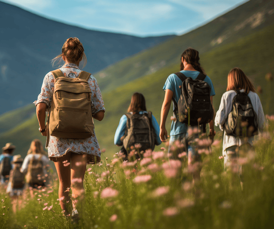 hero_0001_personas-que-participan-en-el-movimiento-de-viajes-sostenibles